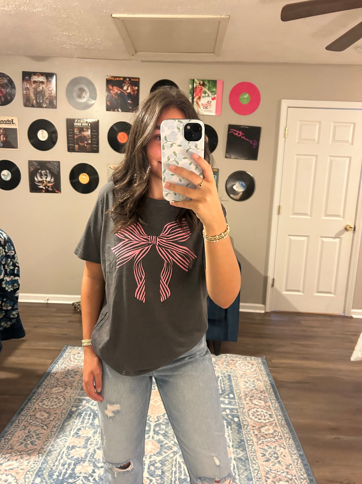 Bow Graphic Tee